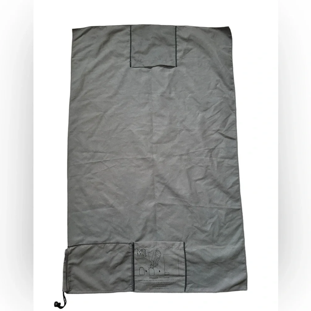 Messy Mutts Packable Towel - Picture 2 of 6
